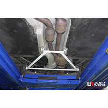 Load image into Gallery viewer, Ultra Racing - 4pt Rear Lower Brace - BMW 1 SERIES M (E82) 3.0TT 2004-2013 - UR-RL4-2113