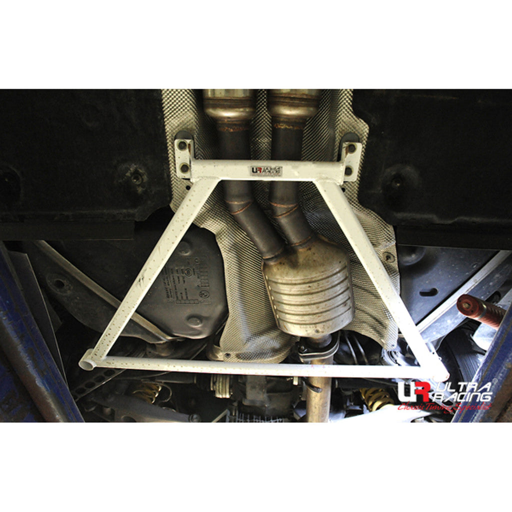 Ultra Racing - 4pt Rear Lower Brace - BMW 1 SERIES M (E82) 3.0TT 2004-2013 - UR-RL4-2113