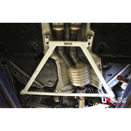 Ultra Racing - 4pt Rear Lower Brace - BMW 1 SERIES M (E82) 3.0TT 2004-2013 - UR-RL4-2113