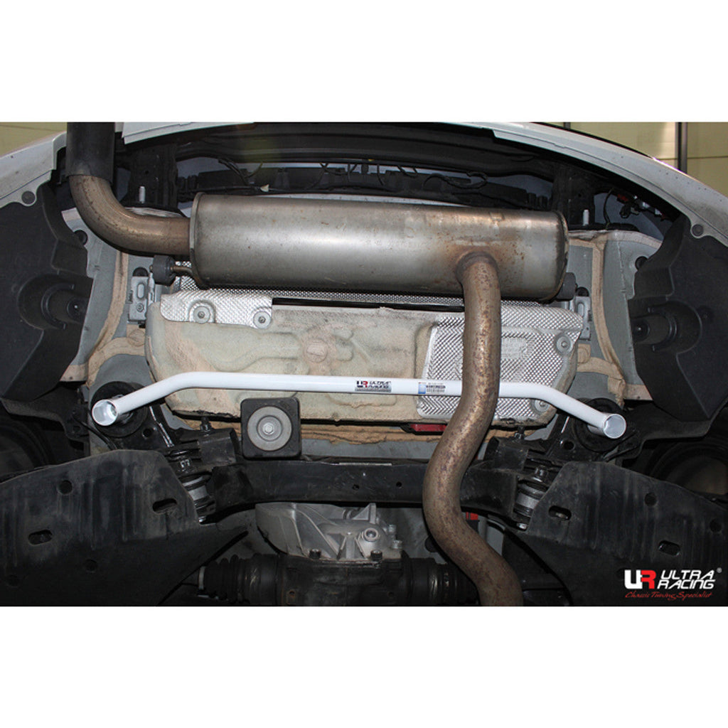 Ultra Racing - 2pt Rear Lower Brace - BMW 4 SERIES (F32 COUPE) 2014-2019 - UR-RL2-3289
