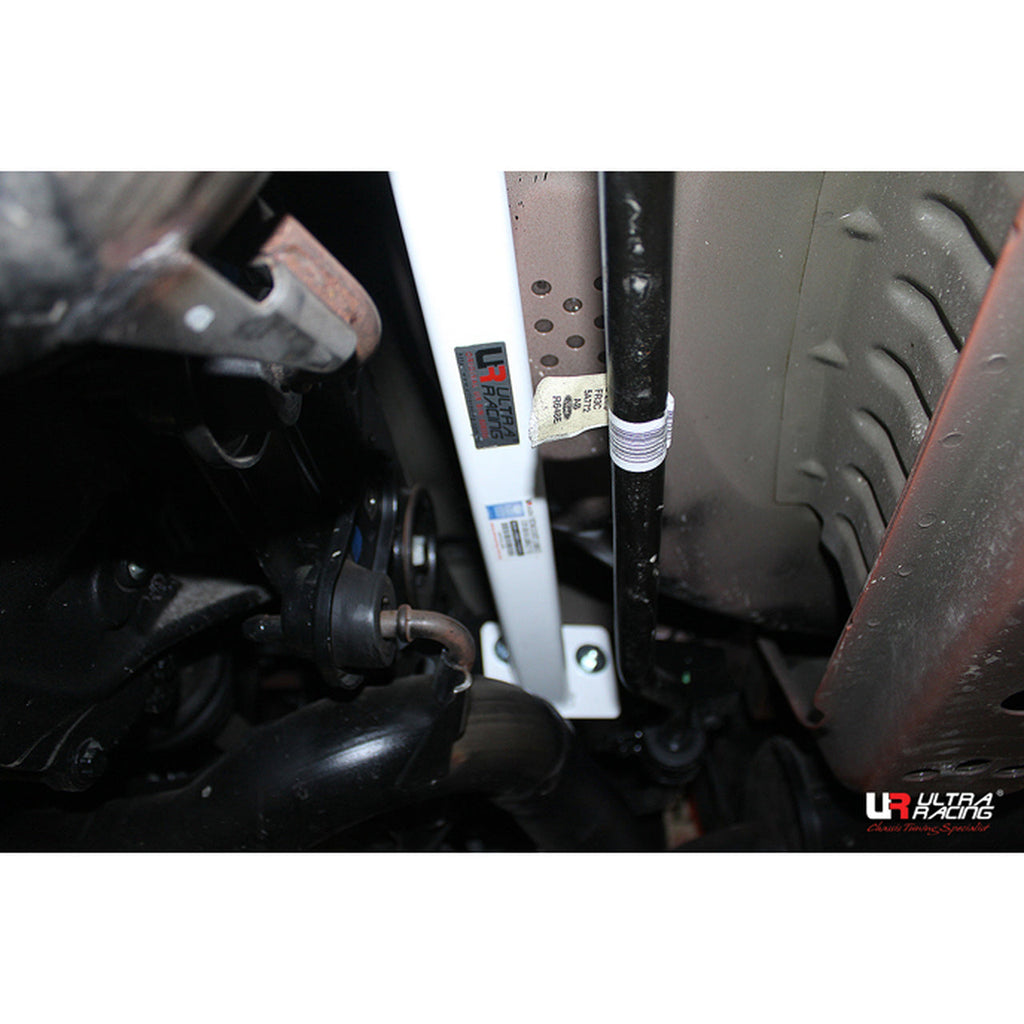 Ultra Racing - 2pt Rear Lower Brace -  2015-19 Mustang S550 - UR-RL2-3304 URKR-RL2-3304