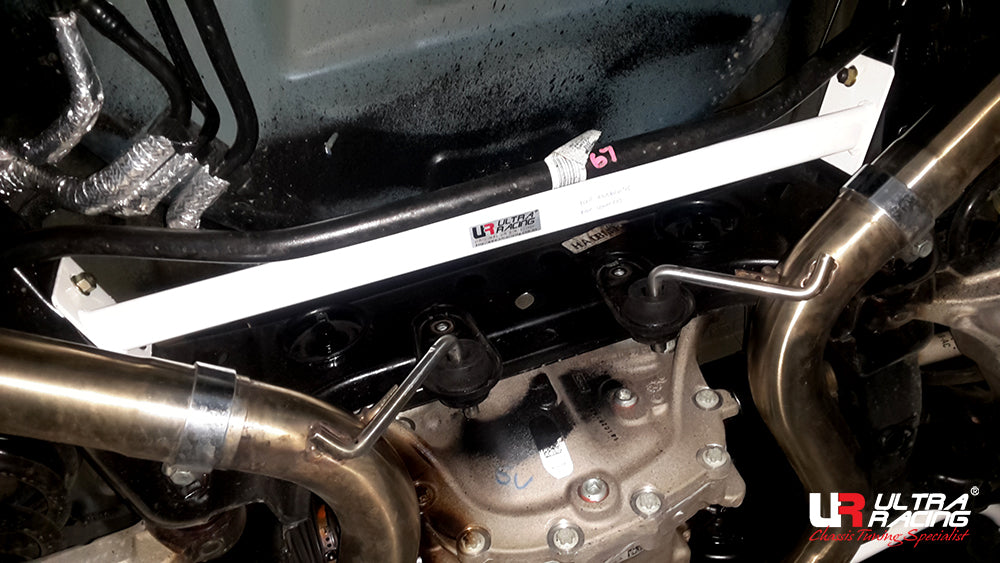 Ultra Racing - 2pt Rear Lower Brace -  2015-19 Mustang S550 - UR-RL2-3304 URKR-RL2-3304