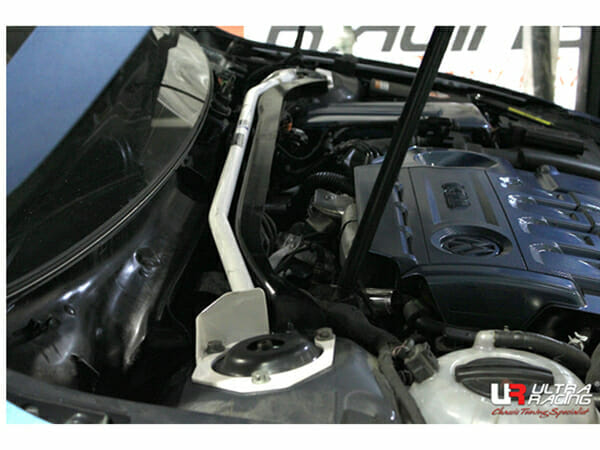 Ultra Racing - 2pt Front Strut Tower Brace - VOLKSWAGEN VW GOLF R (MK7) 2015-2020 - UR-TW2-2685
